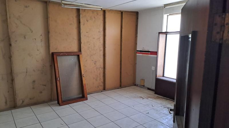 To Let commercial Property for Rent in Sydenham Eastern Cape